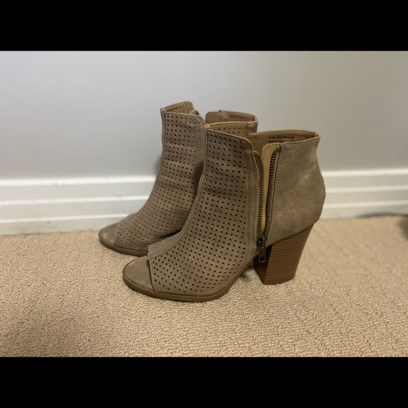 Brash beige open toe ankle boots - Picture 4 of 10